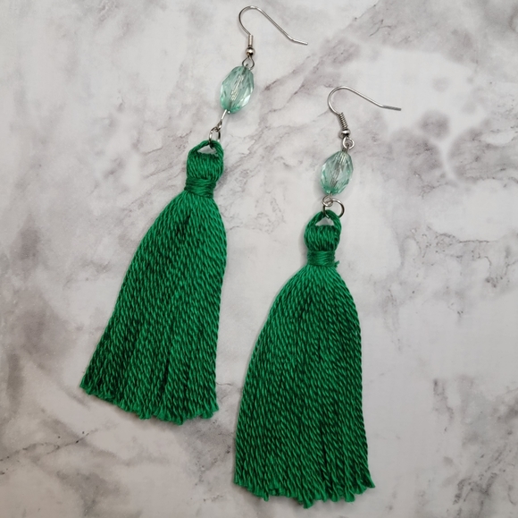 Handmade Tassel Earrings Green Thread Seafoam Green Bead Boho Hippie Chic - Picture 2 of 6